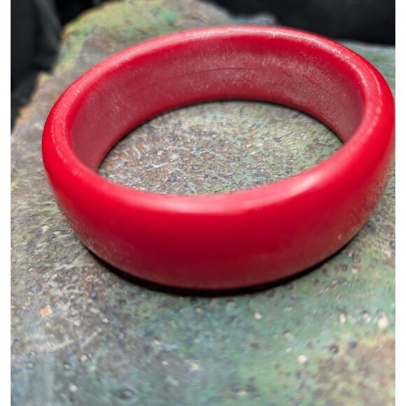 Bracelet Lot – Textured Resin & Carved Wood – Sculptural Boho Stack - Picture 4 of 9